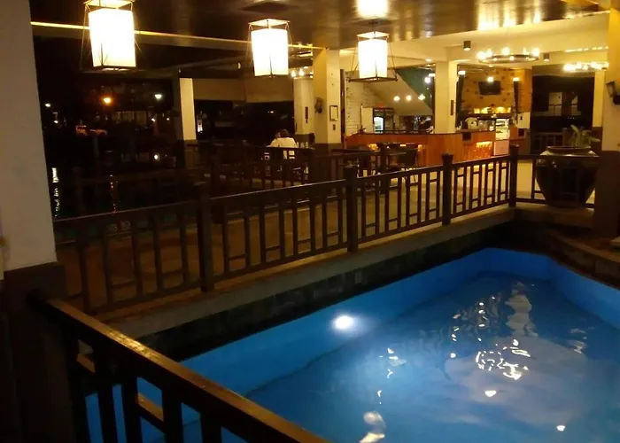 Millionaire Tropical Paradise Penthouse Royal Palm * マニラ市