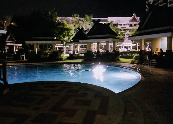 Millionaire Tropical Paradise Penthouse Royal Palm アパート マニラ市