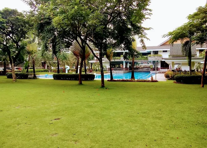 Millionaire Tropical Paradise Penthouse Royal Palm アパート